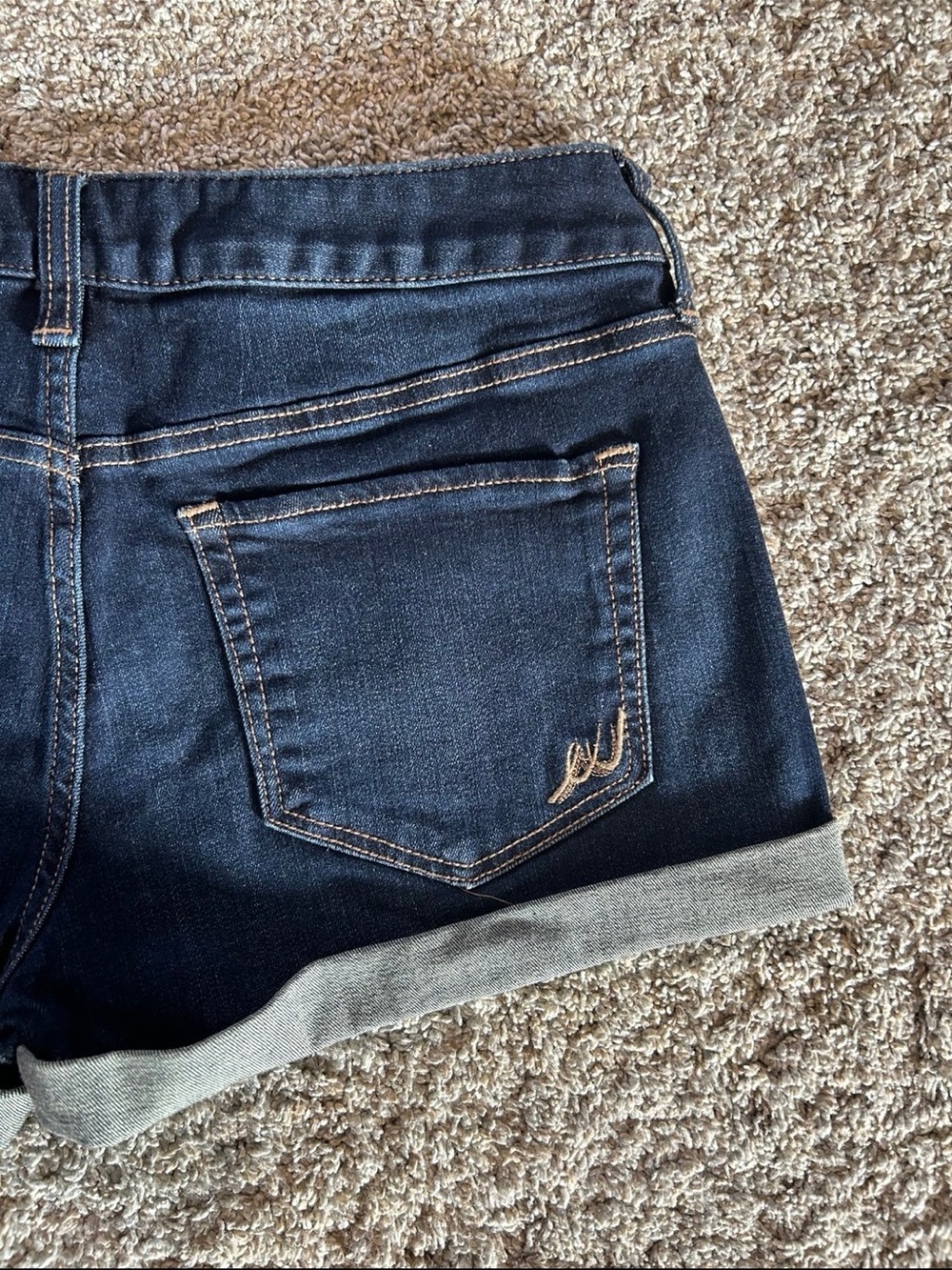 Express Women's Dark Blue Denim Jean Shorts size 2 - Picture 4 of 11
